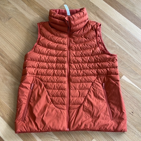 lululemon athletica Jackets & Blazers - Lululemon canyon orange lightweight relaxed fit down vest size 6